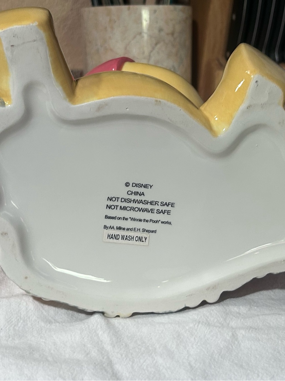 Vintage Winnie the Pooh & Piglet “Friends Forever” cookie jar - Picture 8 of 8